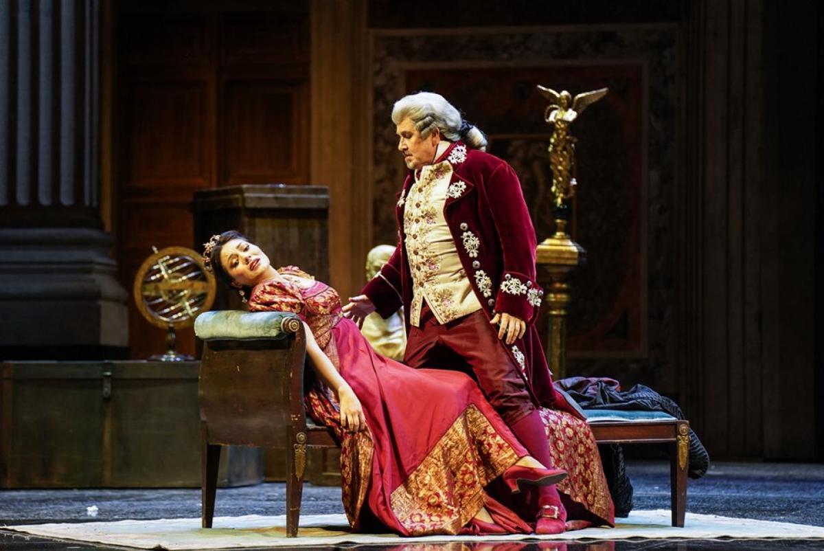 "La mia Tosca? Travolta dall’amore e dagli affari di stato" - 23 ore fa
Affari Italiani
Teatro Petruzzelli, finale di stagione con 'Tosca' regia di Mario Pontiggia - Affaritaliani.it