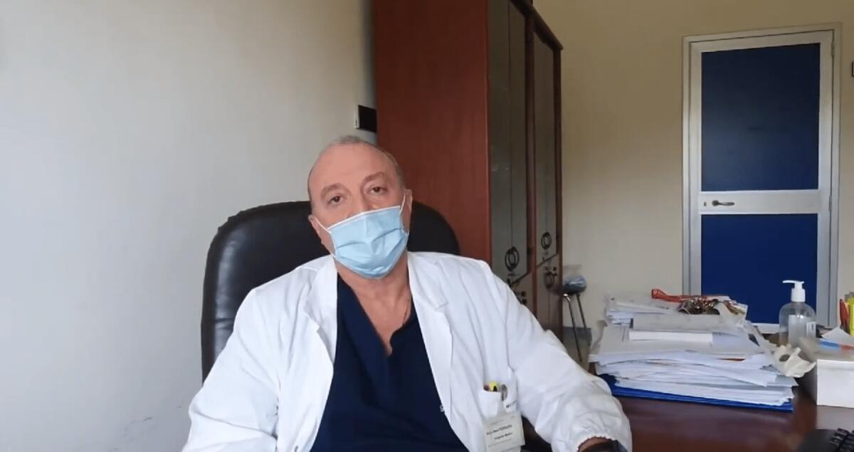 Sergio Ferrara sicuro: "Il Covid? Ha fatto abbassare la guardia sull'Aids" - Foggia, 01/12/2021 - Il dott. Sergio Ferrara, medico del reparto di Malattie Infettive e responsabile del day hospital a cui si rivolgono i pazienti HIV positivi, spiega quali sono i servizi offerti dal Policlinico Riuniti (centro diriferimento della