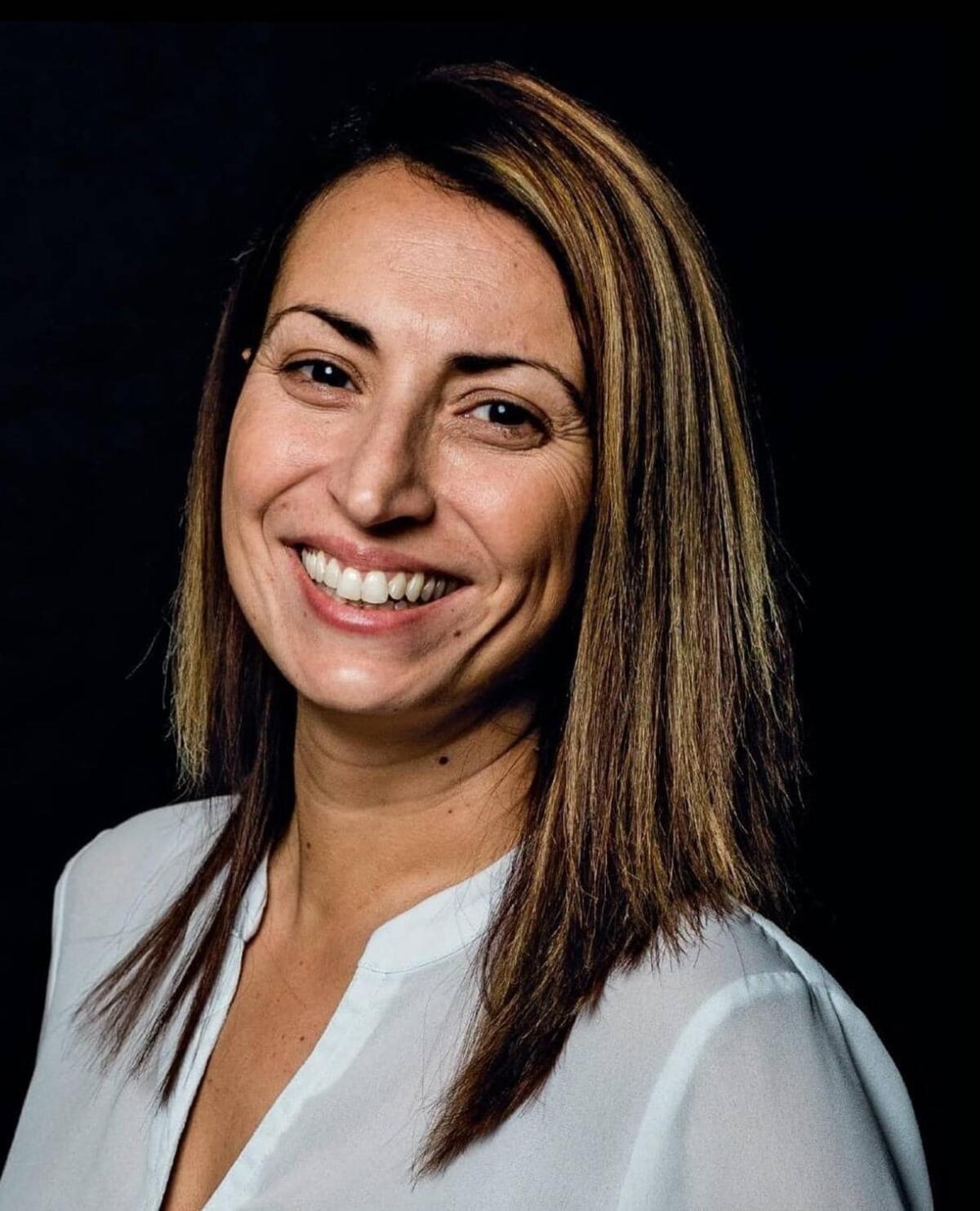 "Il progresso ha bisogno del talento e delle doti delle donne" - StatoDonna.it, 14 dicembre 2021. La scienziata italiana Anna Grassellino è stata scelta per guidare a Chicago il team che realizzerà il computer quantistico: una macchina rivoluzionaria che porterà a una nuova era della ricerca. Lo riporta Iodonna.it