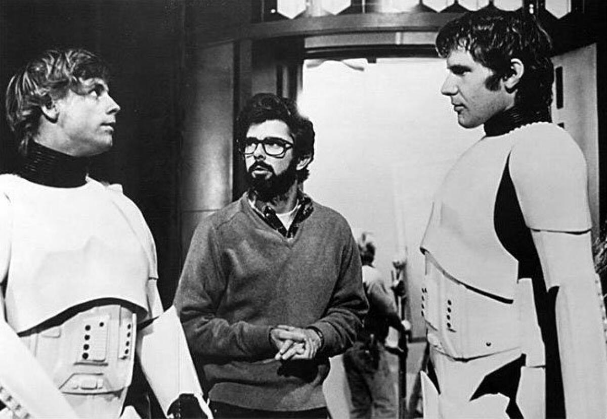 L'occhio del regista: l’influenza delle varie menti dietro la saga di Star Wars - Mark Hamill, Harrison Ford e George Lucas sul set di Episodio IV