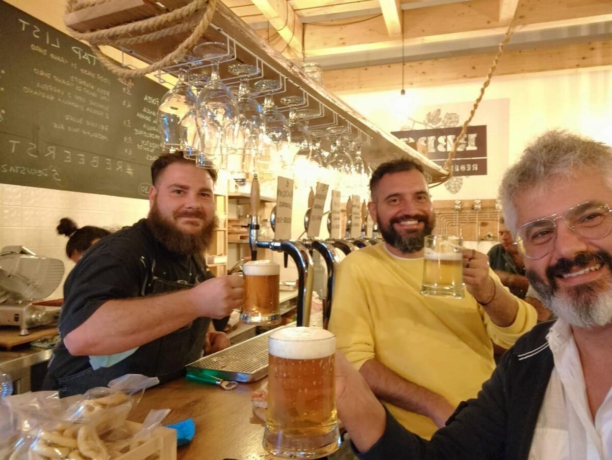 "In paradiso non c'è la birra ed è per questo che beviamo qui" - StatoDonna.it, 16 dicembre 2021. Dopo il grande successo che ha visto vincitrice nella Specialty Grain in Italia, “FOVEA” la primissima birra prodotta interamente con il 100% di MALTO DI GRANO DURO (Senatore Cappelli), concepita e realizzata dal MAST