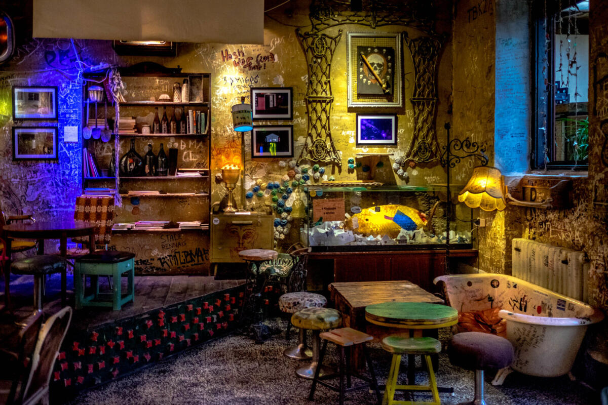 I Ruin Pub di Budapest: ecco come nascono i locali "in rovina" - Credits: Wolfgang BaumbastSegui via Flickr