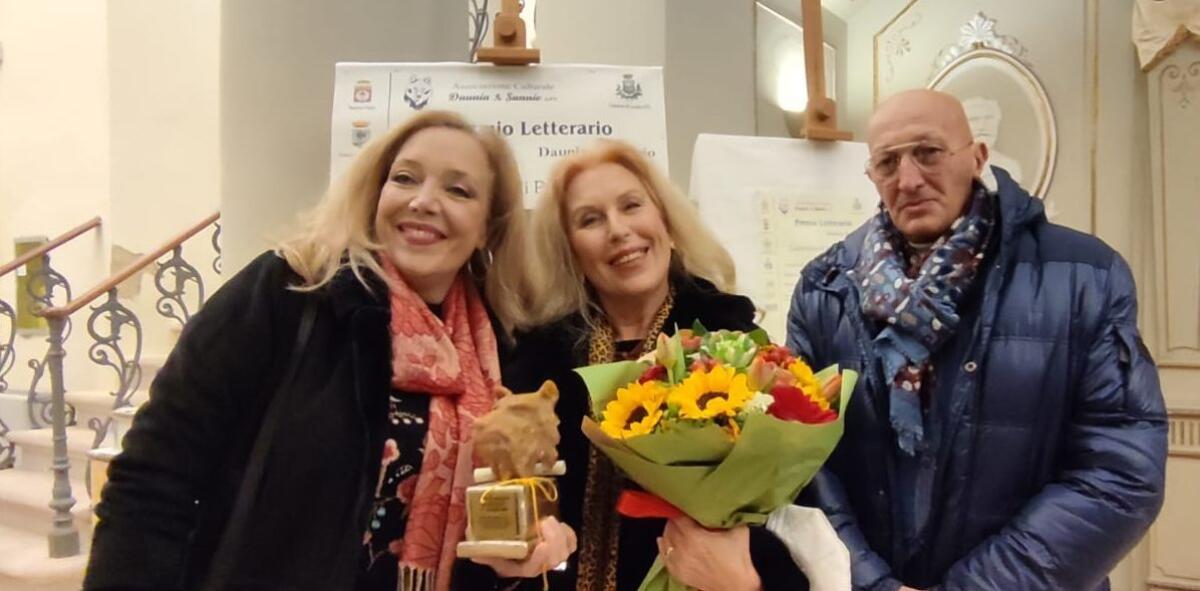 Premiati versi di sogno e nostalgia, a Lucera vince Rosa De Magistris - 