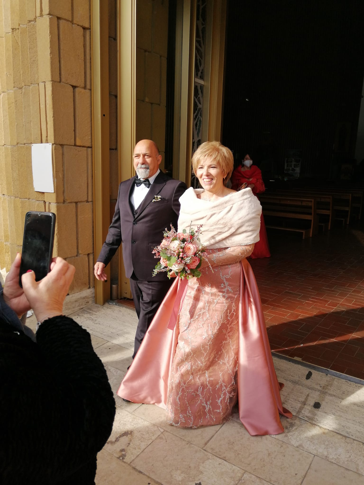 "Siamo entrambi dentro un altro essere che abbiamo creato: ‘noi’". Auguri Raffaela e Oronzo