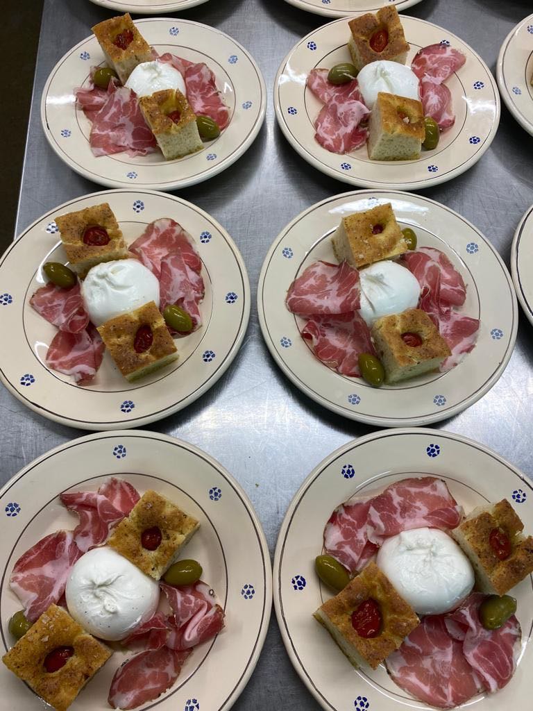 "Cucina non è mangiare. È molto, molto di più. Cucina è poesia"