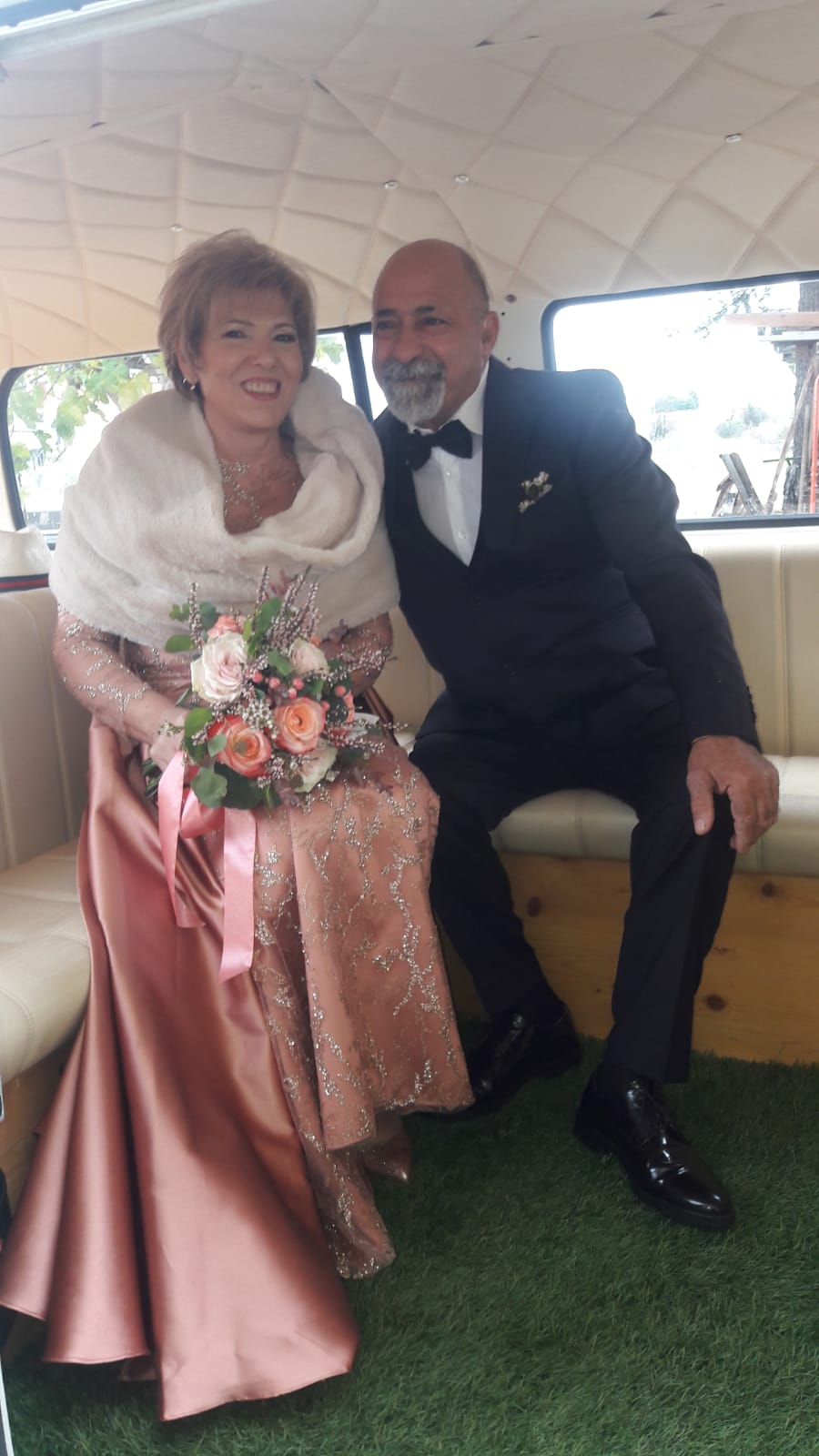 "Siamo entrambi dentro un altro essere che abbiamo creato: ‘noi’". Auguri Raffaela e Oronzo