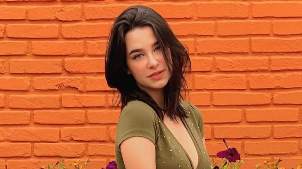 "Ciao Valentina, Lascia che Dio ti accolga a braccia aperte" - Fonte BlogSicilia
Modella 18enne muore di Covid-19, vaccinata con la doppia dose