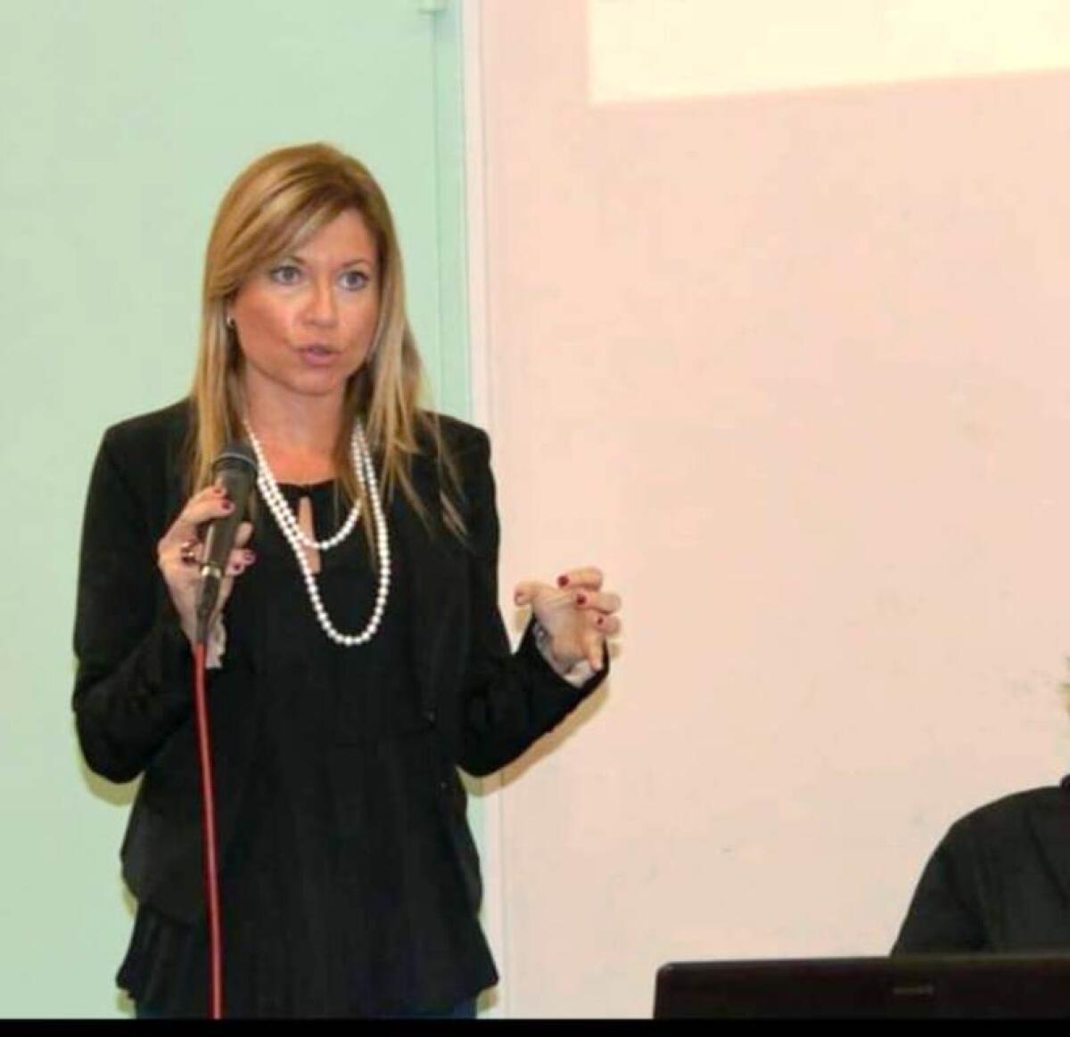 Maura Di Salvia: "Quante vittime dobbiamo ancora piangere?" - Quello dell'Organizzazione di Volontariato Michele Di Salvia, istituita per onorare la memoria del diciannovenne Michele scomparso a causa di un tragico incidente stradale e per ricordare tutte le Vittime della Strada, non è un monito alle Istituzion