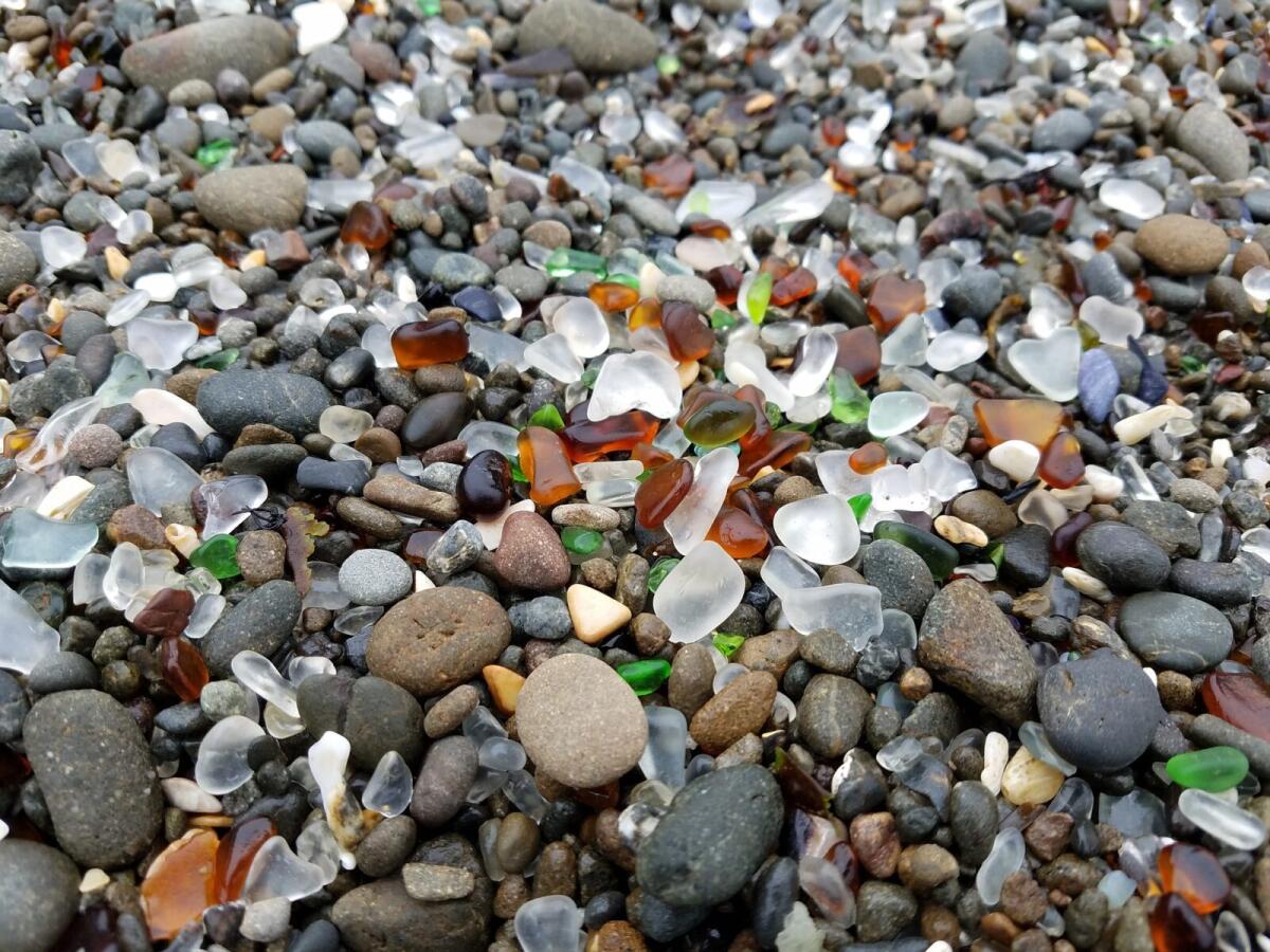 Glass Beach: la scintillante spiaggia di Fort Bragg in California - Credits: TfbWeb via Pixabay