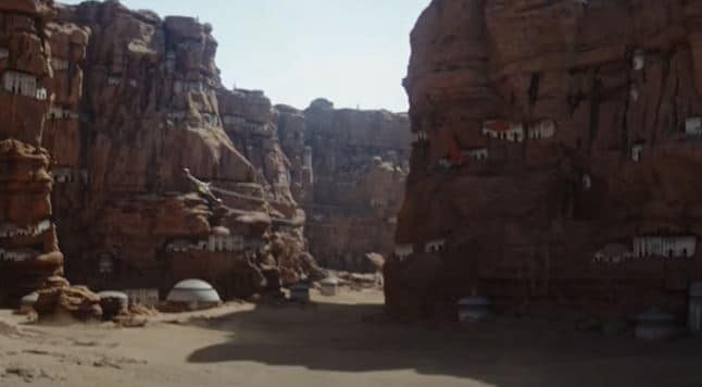 Din sfreccia dentro il Beggar's Canyon