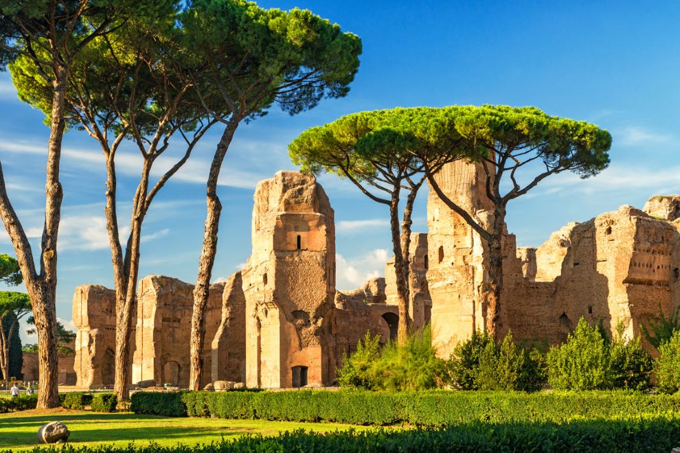 dinnanzi alle terme di caracalla