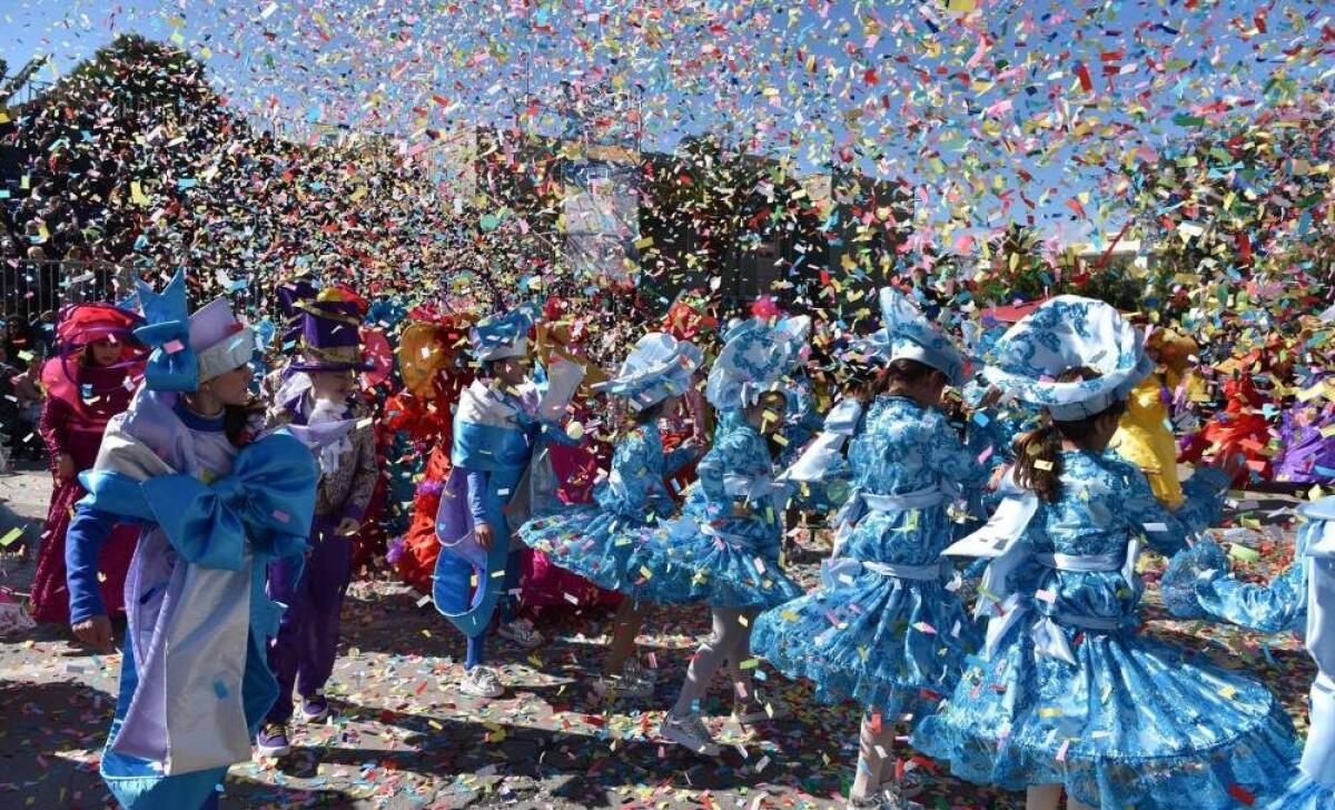 Due chiacchiere sul Carnevale pugliese rimandato alla primavera - Carnevale di Manfredonia