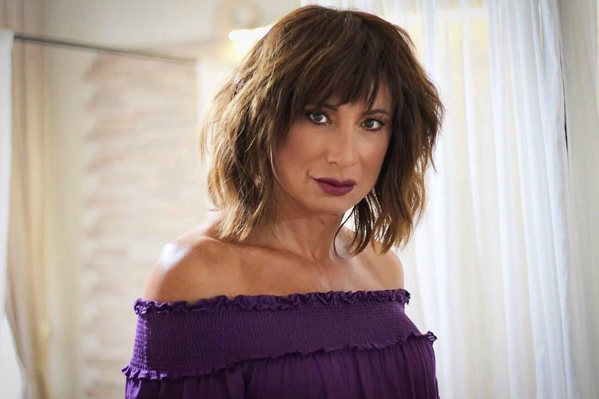 "Ha deriso i trans. Una performance scarsa, Zalone poteva fare di più" - Foggia, 03/02/2022 - (adnkronos) "Mi è sembrata intanto una performance un po' scarsa, da Zalone ci saremmo aspettati di più. E' anche un po' una ripetizione, questa volta più fallita, rispetto alla canzone sugli uomini sessuali che invece aveva fatt