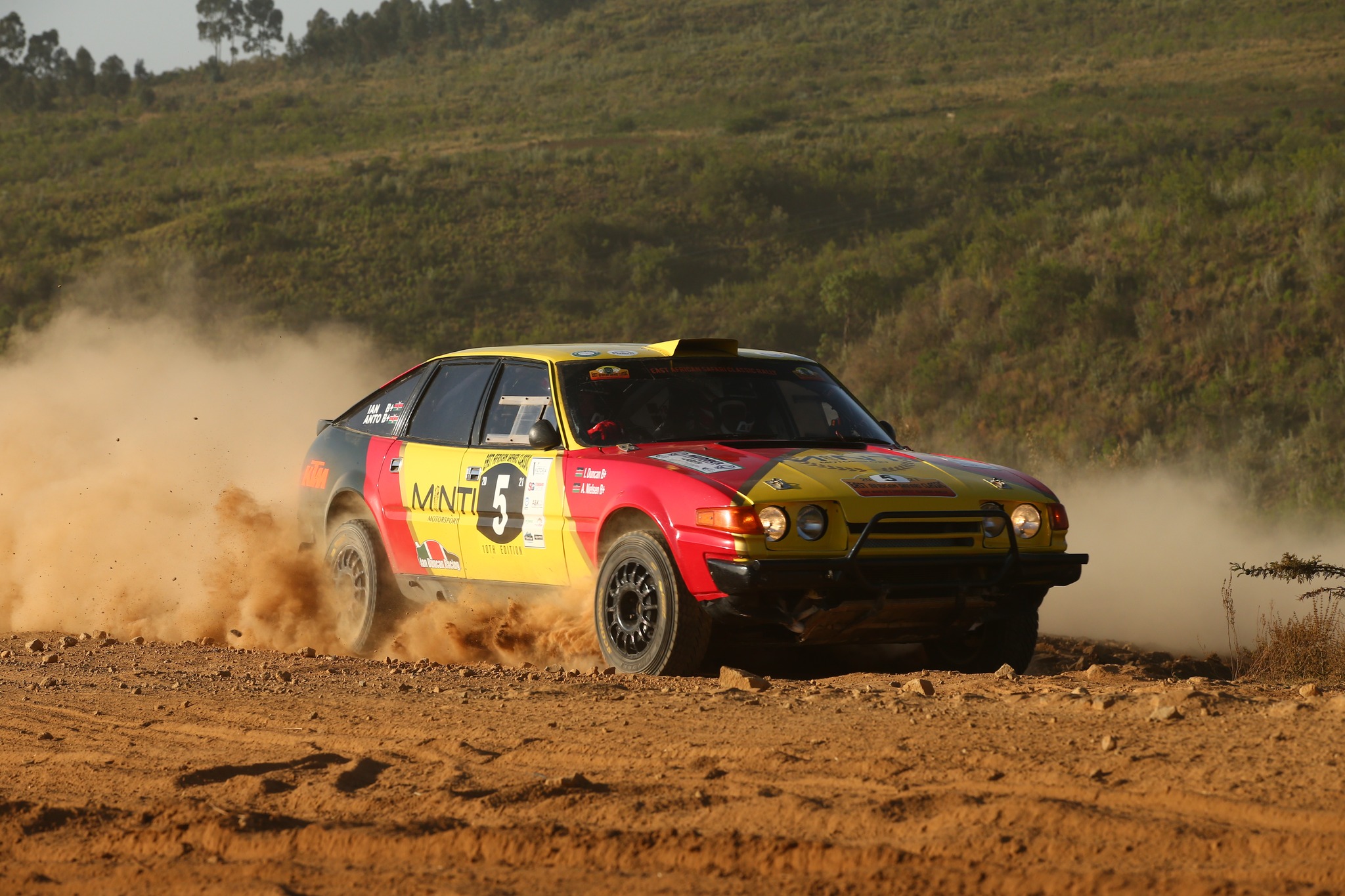 Ian Duncan ha portato sul podio la Rover Vitesse (Foto: East African Safari)
