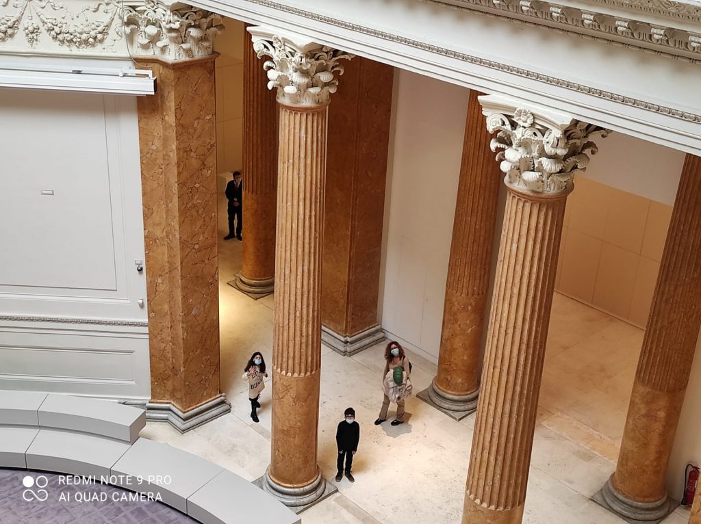 “Ti con zero”, la mostra a effetto che fa smarrire solo gli adulti