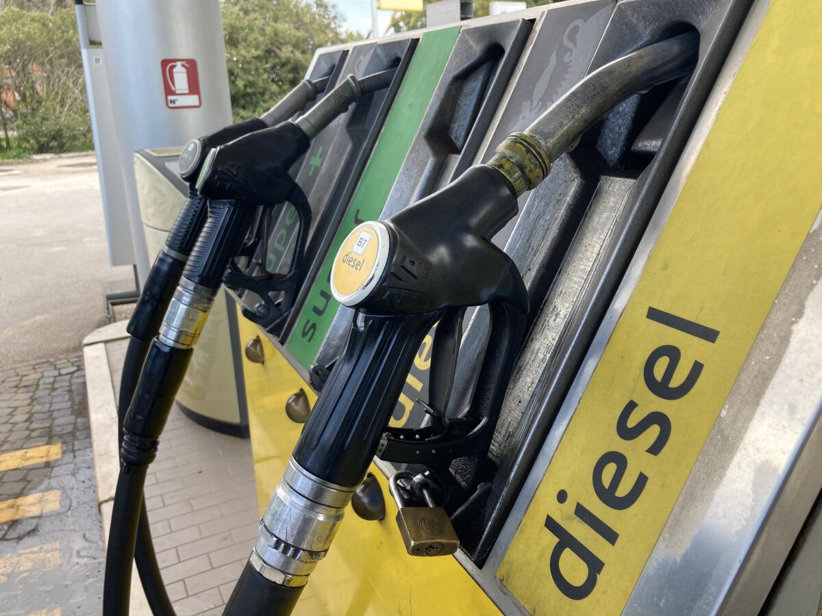 Come risparmiare Benzina, Diesel e Gpl: ecco 9 consigli - Serbatoio di benzina, foto di A.Piazzolla/lagoleada.it - RIPRODUZIONE RISERVATA