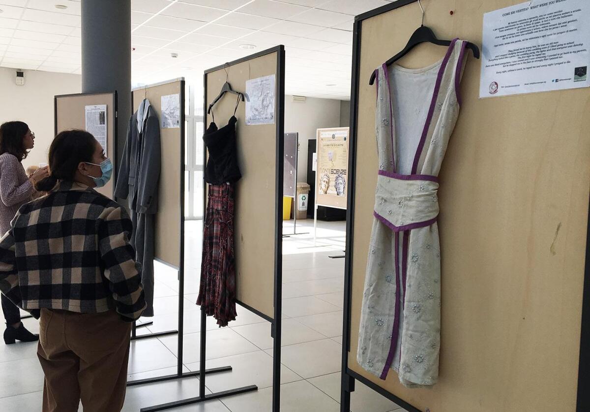 Com’eri vestita? La mostra itinerante fa tappa a San Severo dal 5 marzo - Mostra "Com'eri vestita?" Foto: corriere del mezzogiorno