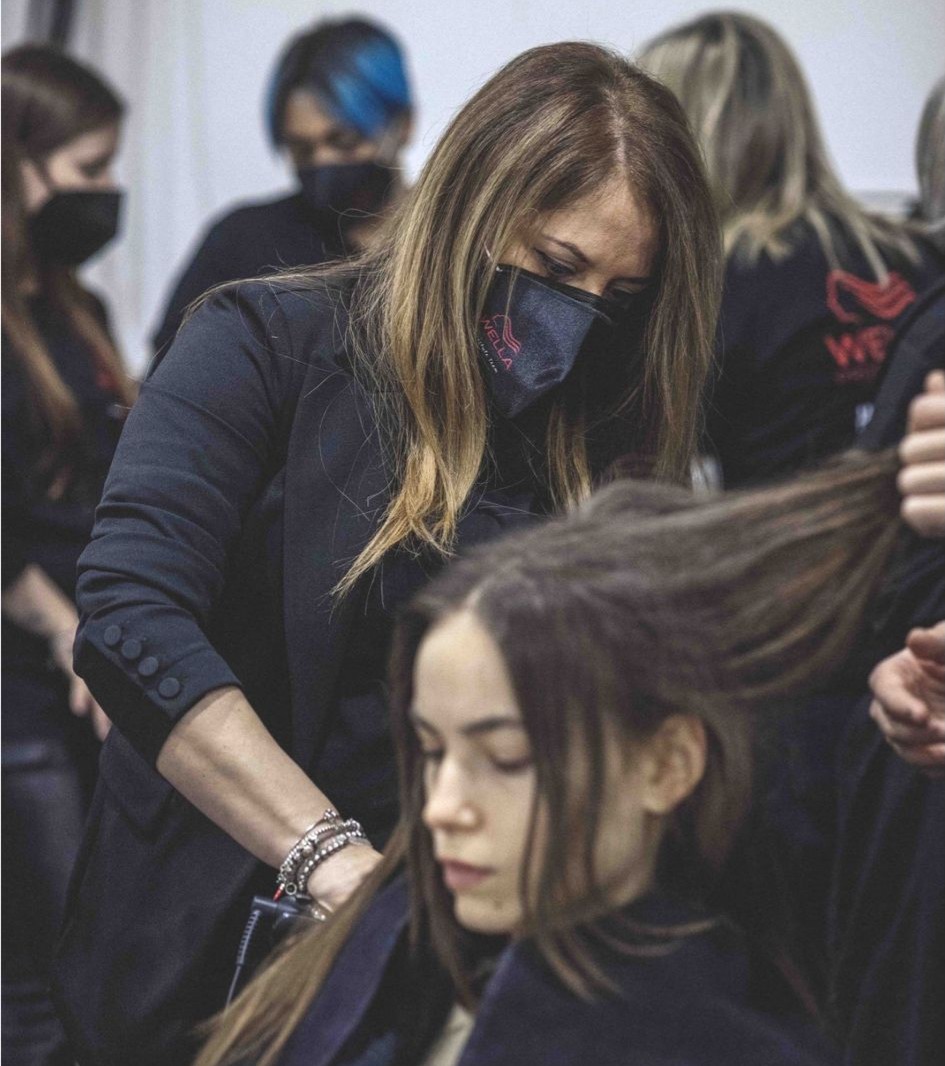 Maria Fiananese Parrucchieri è tornata dalla "Milano Fashion Week 2022"