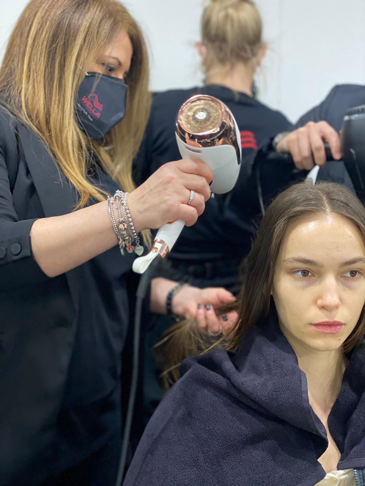 Maria Fiananese Parrucchieri è tornata dalla "Milano Fashion Week 2022"