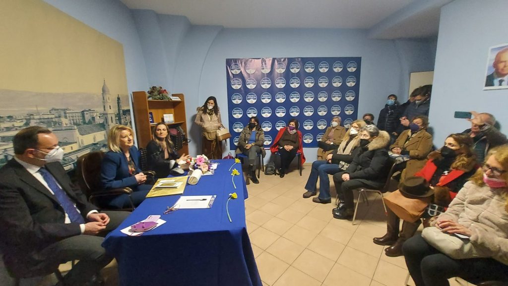 Premio 'Eccellenza Donna' a Maria Teresa Infante: "Gioia dalla mia terra"