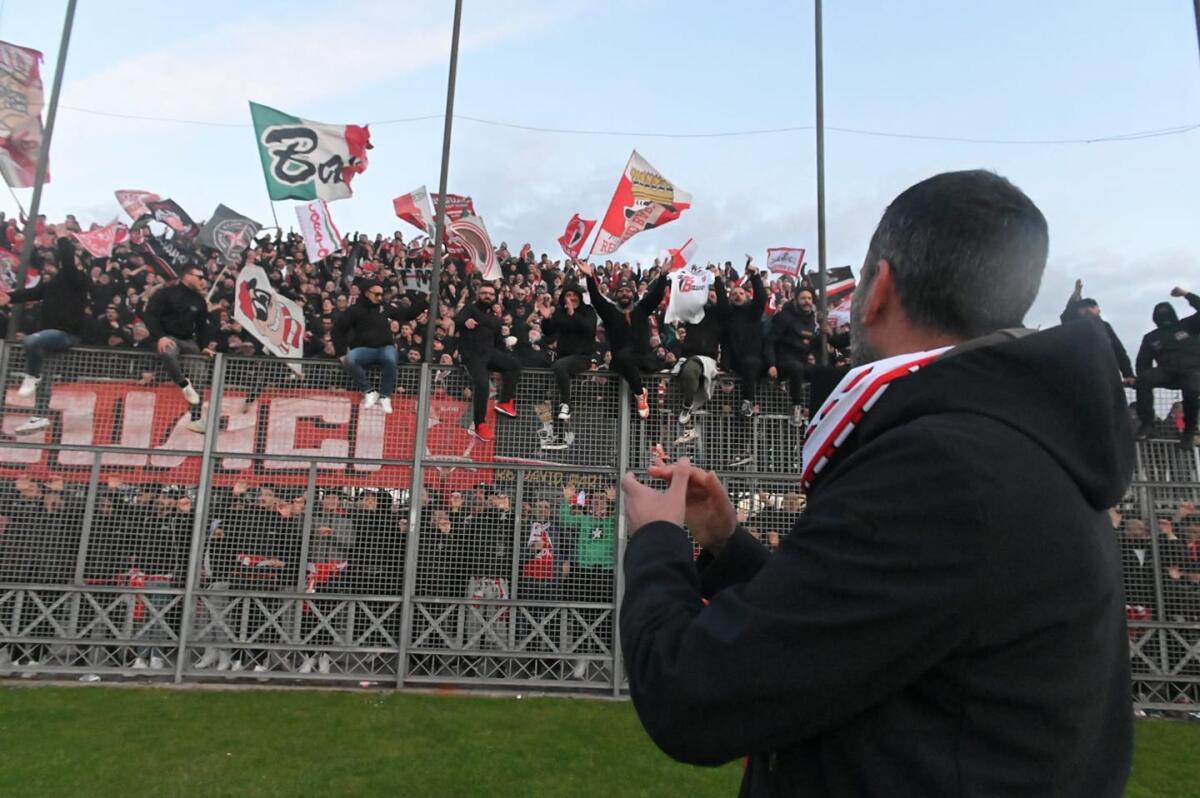Bari in Serie B, il sindaco Decaro: "Il meglio deve ancora venire" - Immagine in evidenza: Antonio Decaro - crediti foto: pagina ufficiale Facebook del sindaco di Bari
