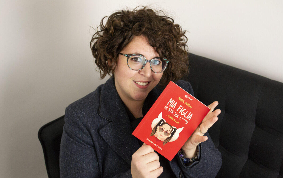 Prigioniere del modello "mamma perfetta", un libro che libera tutte - Marilia Castelli