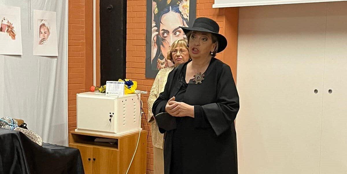 A Foggia la mostra “Di madre in figlia” e il senso del comadrismo - Maria Cirillo