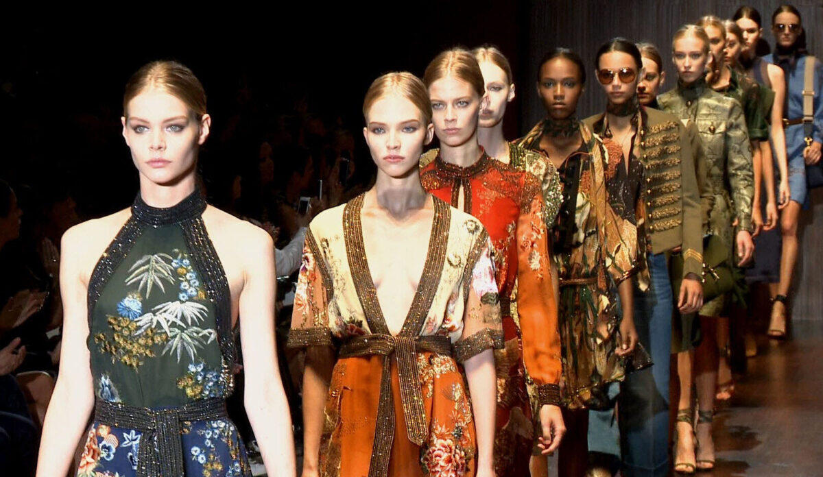 Il maggio di Gucci a Castel Del Monte, la sfilata nel luogo storico - Foto: wondernetmag.com