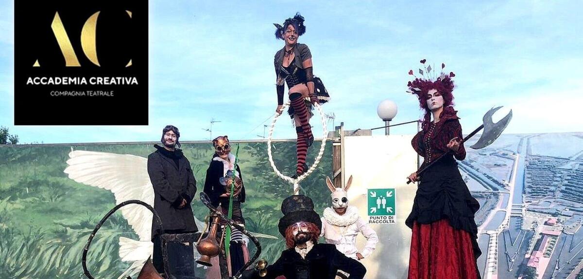 Alice nel paese delle meraviglie fa tappa a Stornara, è il Comix street - 