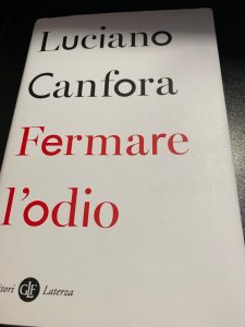 Canfora e l'animo della Meloni, una saccenza insolita che sorprende