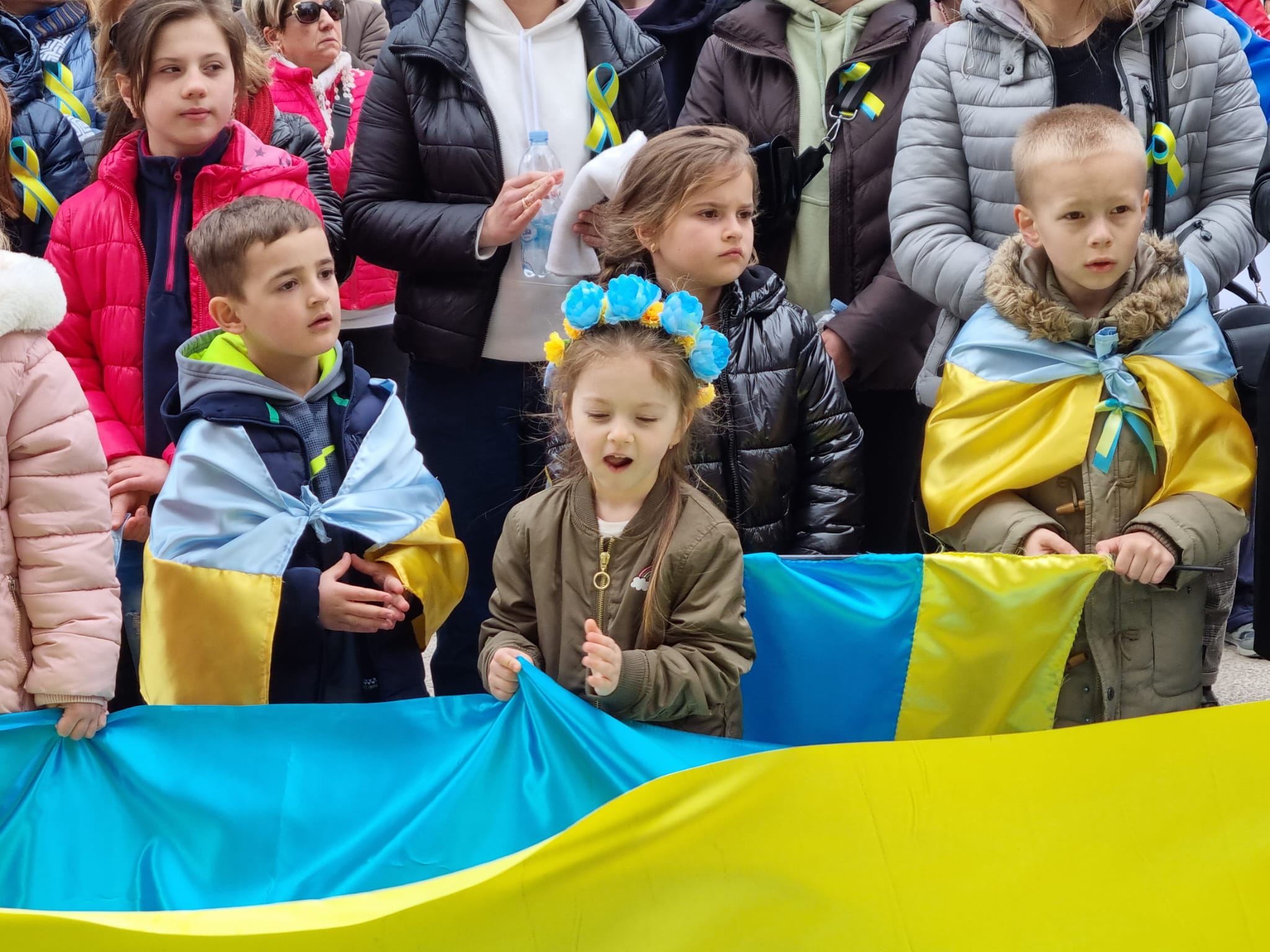 Marcia per la pace, emerge ancora la purezza dei bambini (FOTOGALLERY)