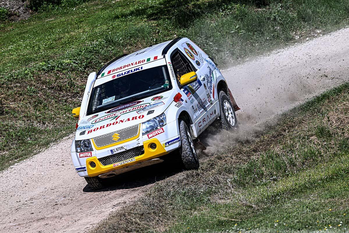Bordonaro-Briani su Suzuki Grand Vitara firmano il successo al Baja Rally Adriatico - 