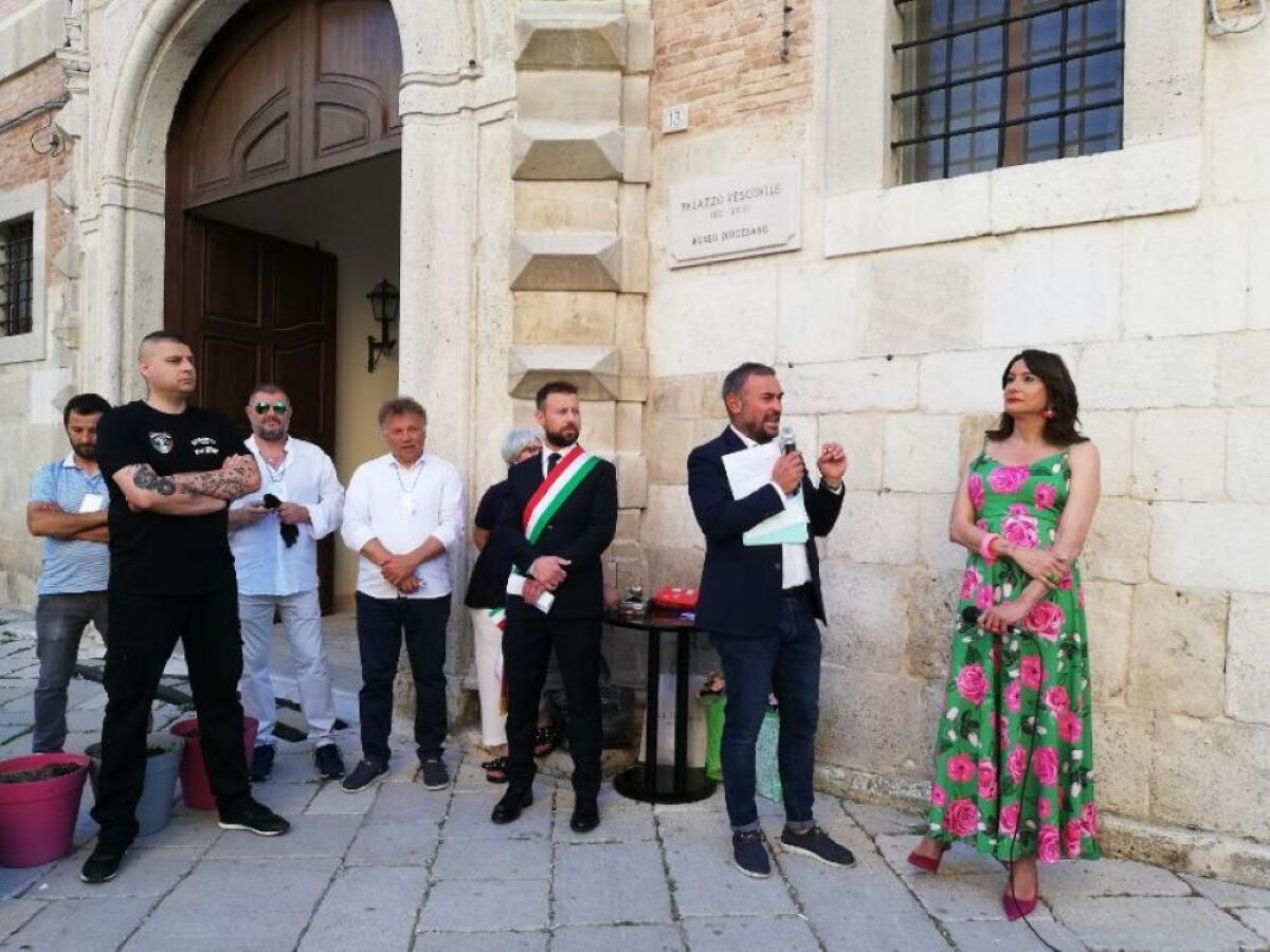 Lucera è tutto un fiore, Luxuria: “Siamo responsabili di abbellire le nostre città” - 