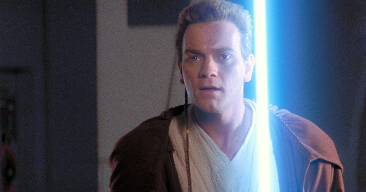 Obi-Wan Kenobi: all'asta la spada laser usata in Episodio I, ecco a quanto! - Obi-Wan in Episodio I