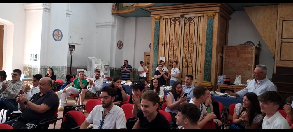 Chieuti la “Porta della Puglia”, l’idea packaging degli studenti per olio e miele