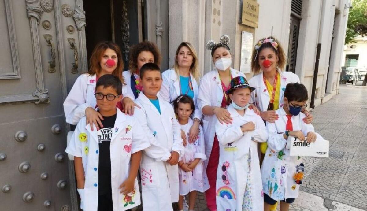 Piccoli clown dottori crescono, scambio di esperienza fra generazioni - 