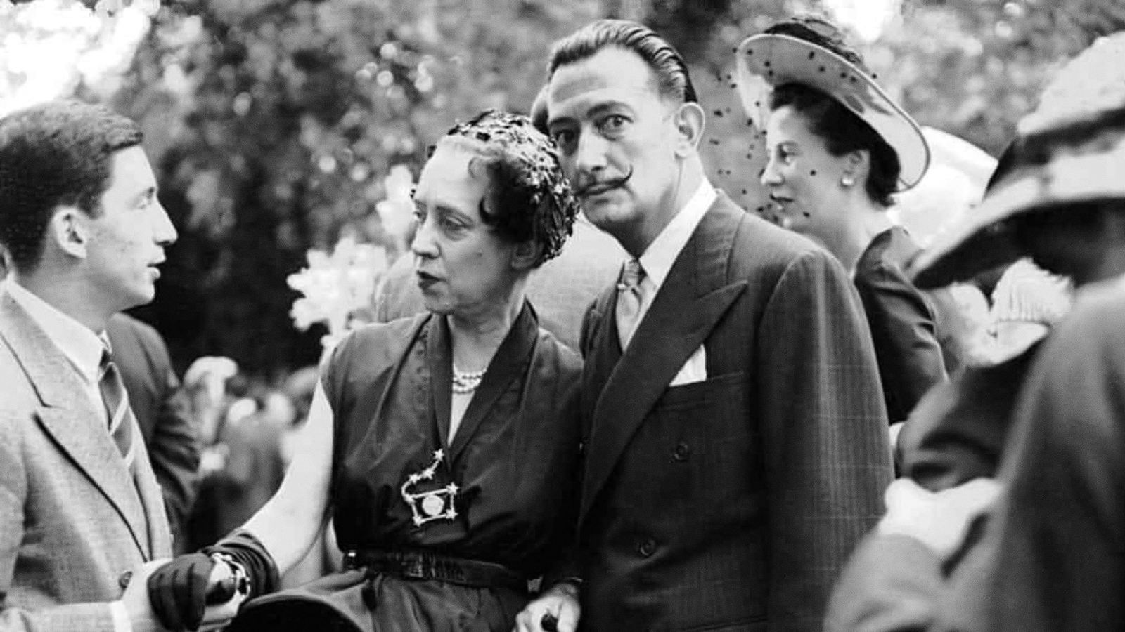 Elsa Schiaparelli e Salvador Dalì (Bnl-Bnp Paribas)