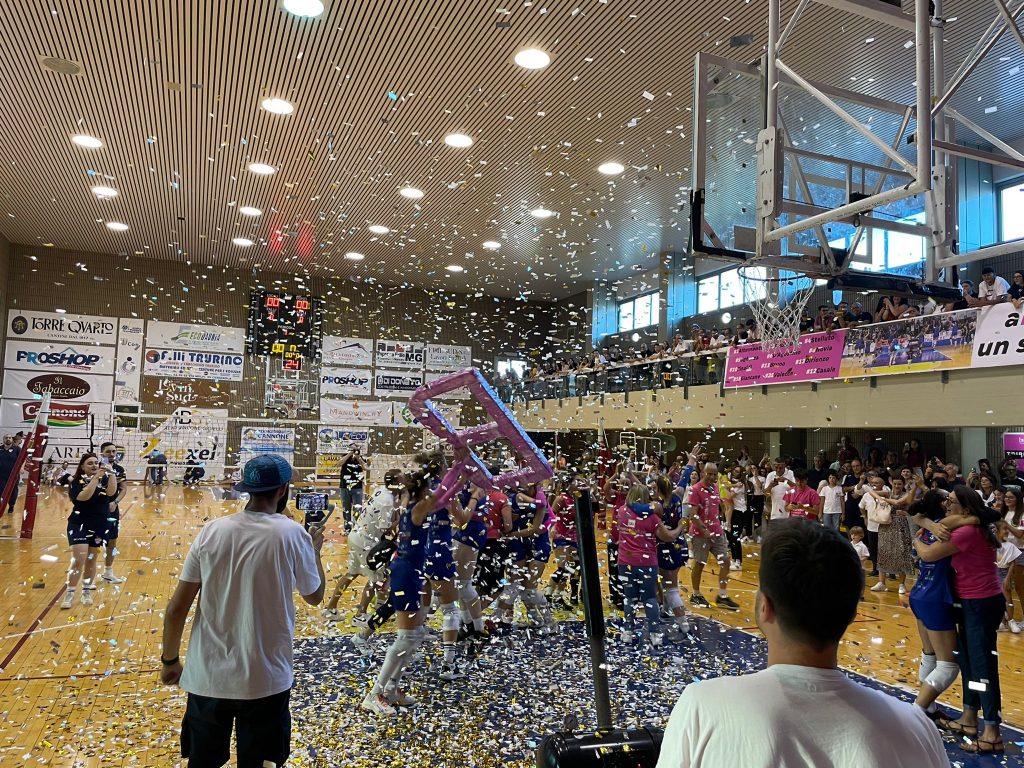 Pallavolo femminile Cerignola in B2, il sogno bellissimo di una notte fucsia