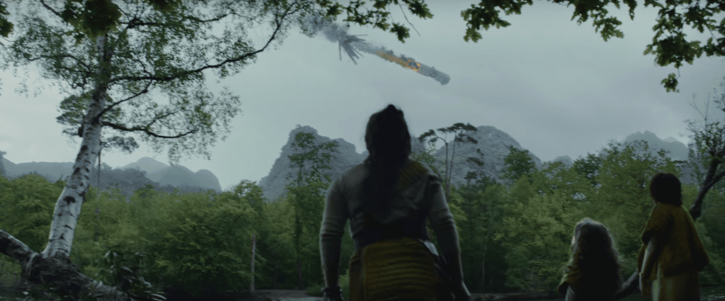 L'astronave in fiamme ad inizio trailer