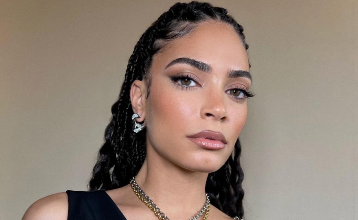 Elodie contro Fratelli d'Italia e Meloni: "Programma elettorale fa paura" - Elodie- foto "Io Donna"