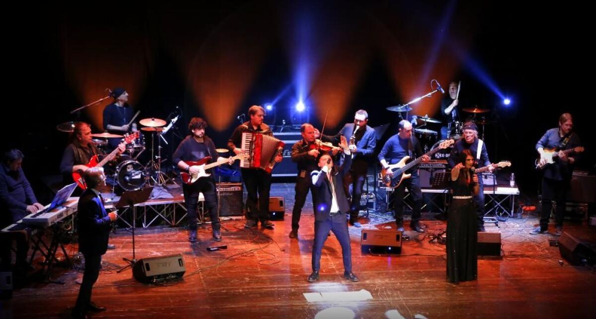 Micky Sepalone, Angela Piaf e la band vanno in concerto al Maschio Angioino - 