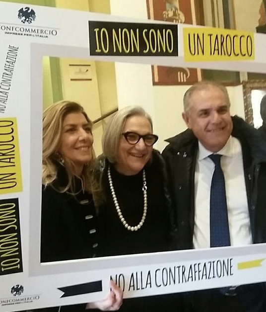 Con la presidente nazionale di Terziario Donna Anna Lapini e il presidente di Confcommercio e Camera di Commercio Damiano Gelsomino