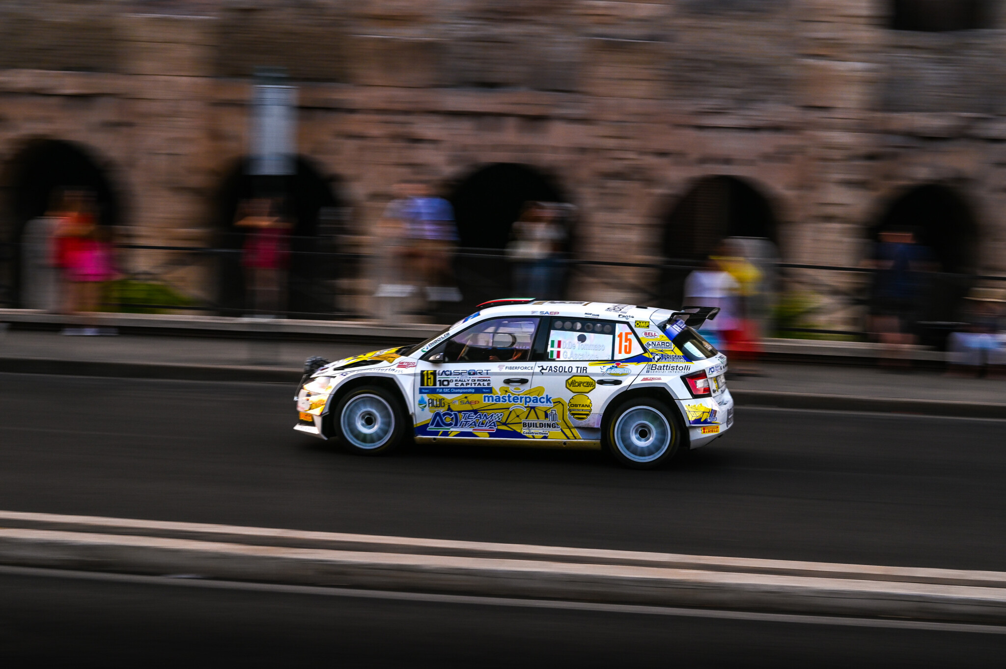 De Tommaso perde la leadership sulla PS6 del rally della capitale (Foto: Red Bull Content Pool)