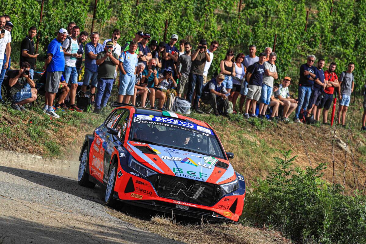 Hyundai Rally Team Italia al Rally 1000 Miglia con Basso-Granai - 