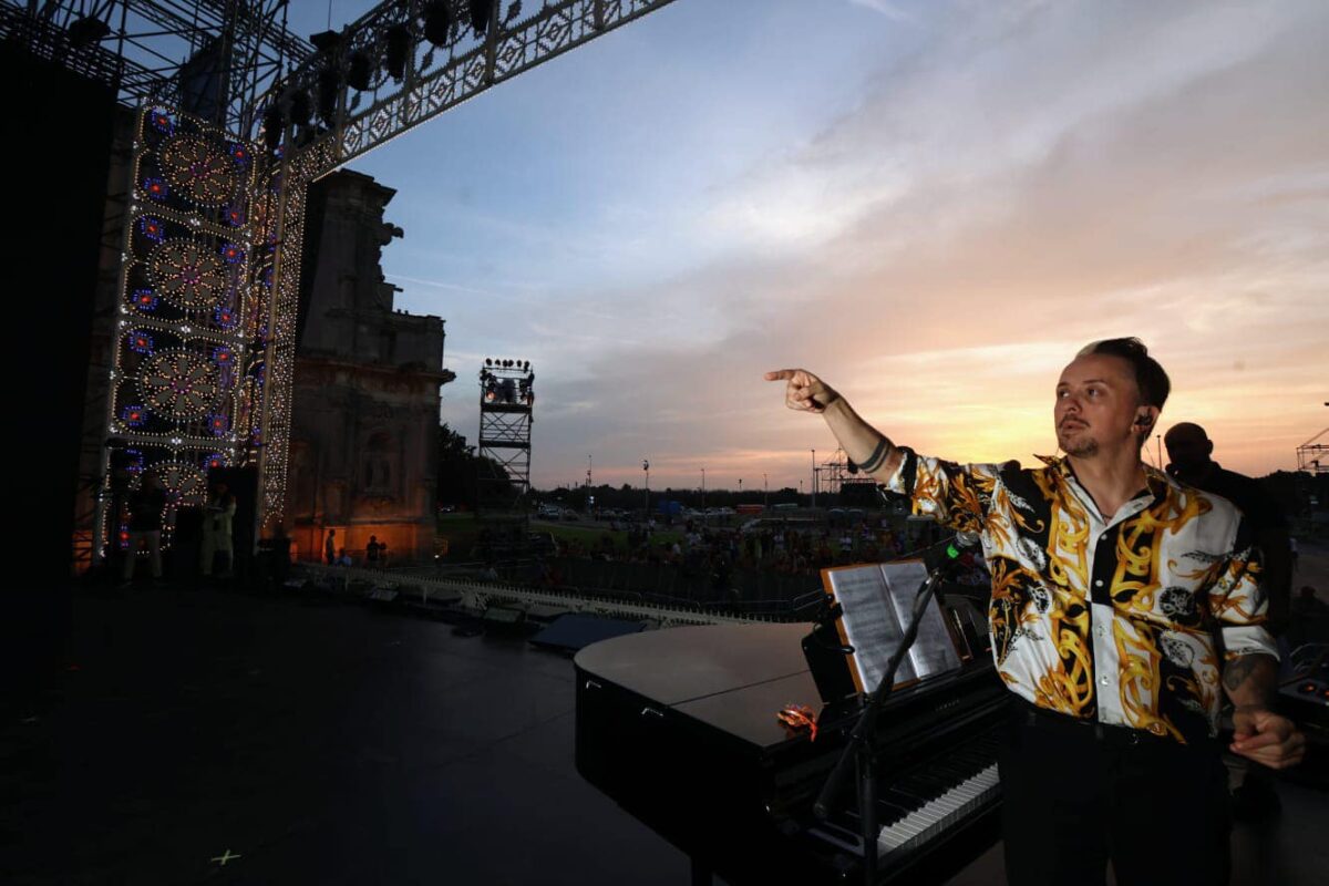 Notte della Taranta, il concerto di Dardust è un viaggio nella musica a effetti speciali