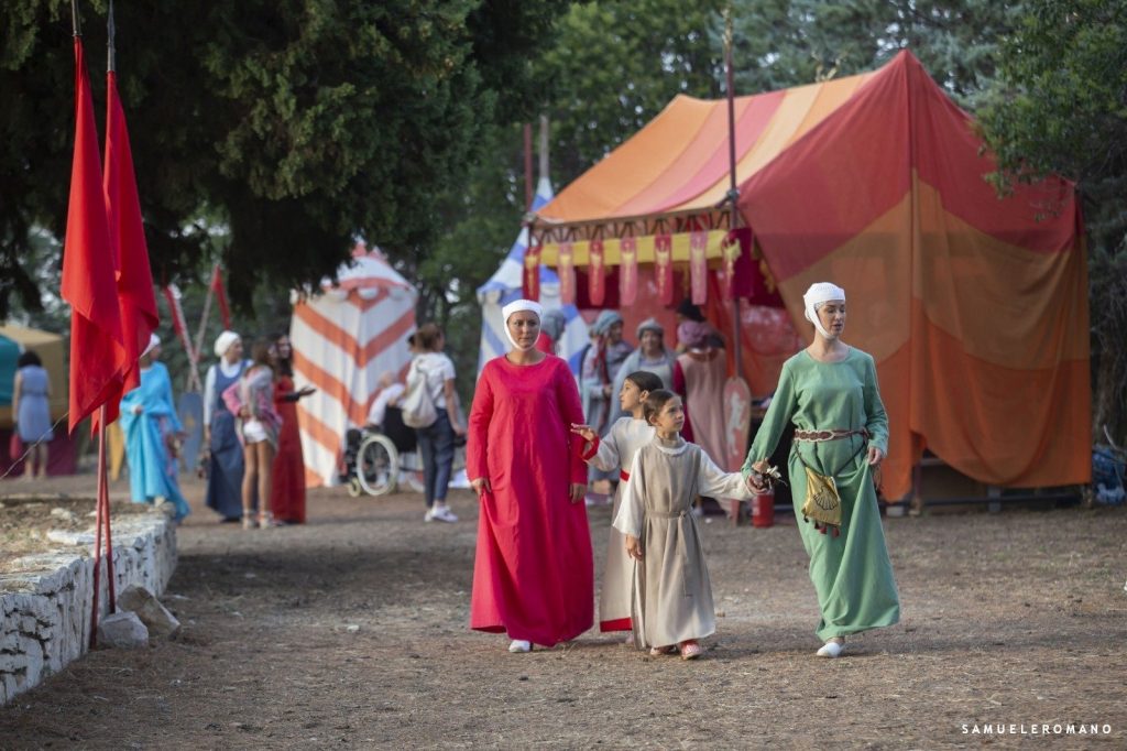 Dame, cavalieri e torneo delle Chiavi nelle piazze di Lucera, rivive il Medioevo