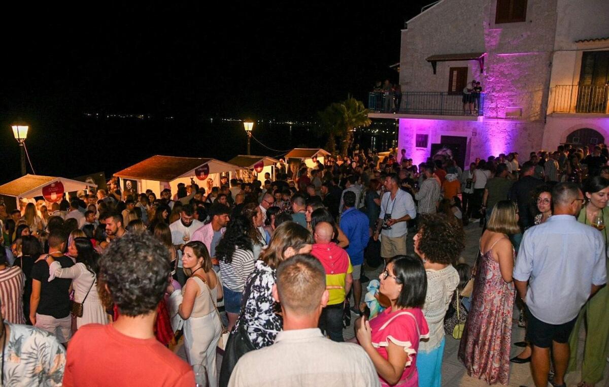 "Vieste in love" balla il flamenco e recita Dante nell’estate di settembre - 