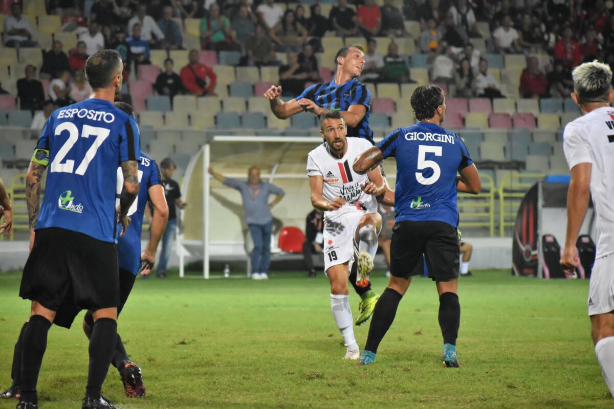 Foggia, riprendono gli allenamenti in vista del Picerno: il quadro - Immagine in evidenza: uno scatto di Foggia-Latina 1-3 (prima giornata Serie C - girone C 2022/2023) - crediti: foto di Luigia Spinelli