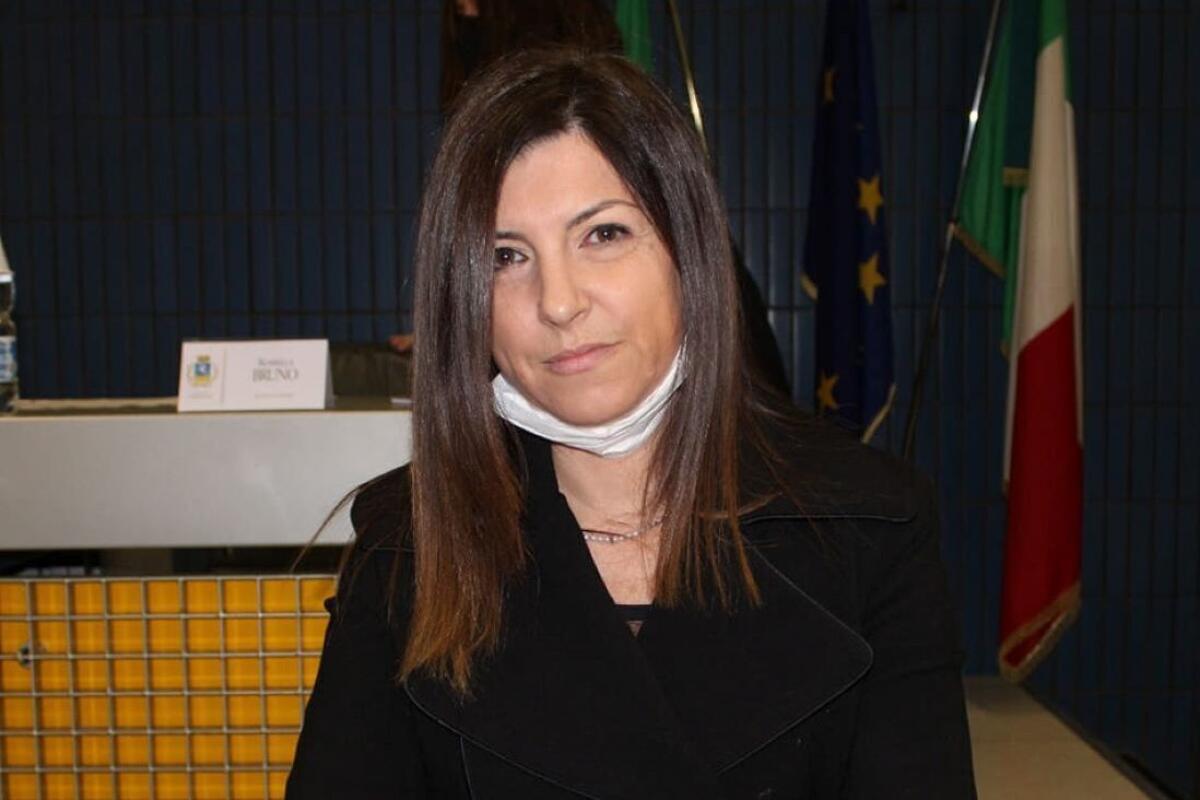 Conte a Cerignola, l'assessora invita tutti su carta intestata del Comune. Bufera - Olga Speranza