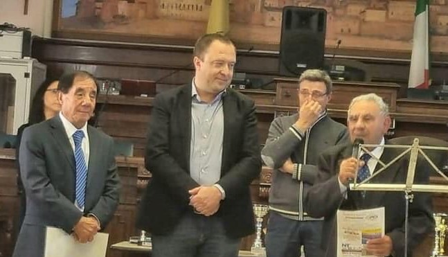 Savino Luce: nella vita con la poesia, chiede una pista ciclabile nei 5 reali siti